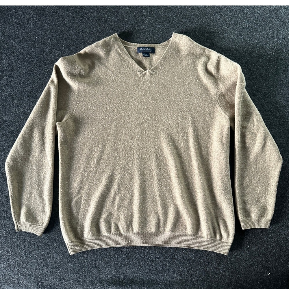 Brooks Brothers Mens XL V-Neck Sweater Tan Beige 100% Lambswool Knit Pullover
